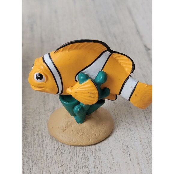 Merlin dad Finding Nemo coral reef toy figure Disney Pixar - Picture 2 of 6